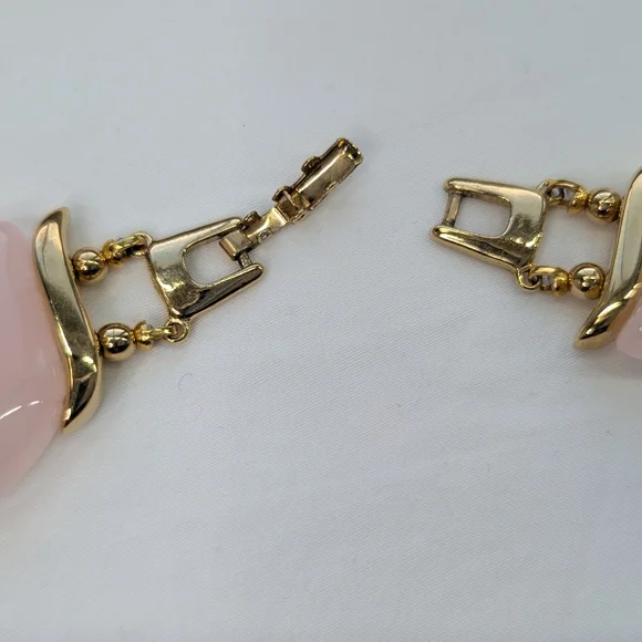 Vintage Lucite Set; Necklace, Bracelet, & Earrings - Chunky Pink & Gold - Picture 7 of 8
